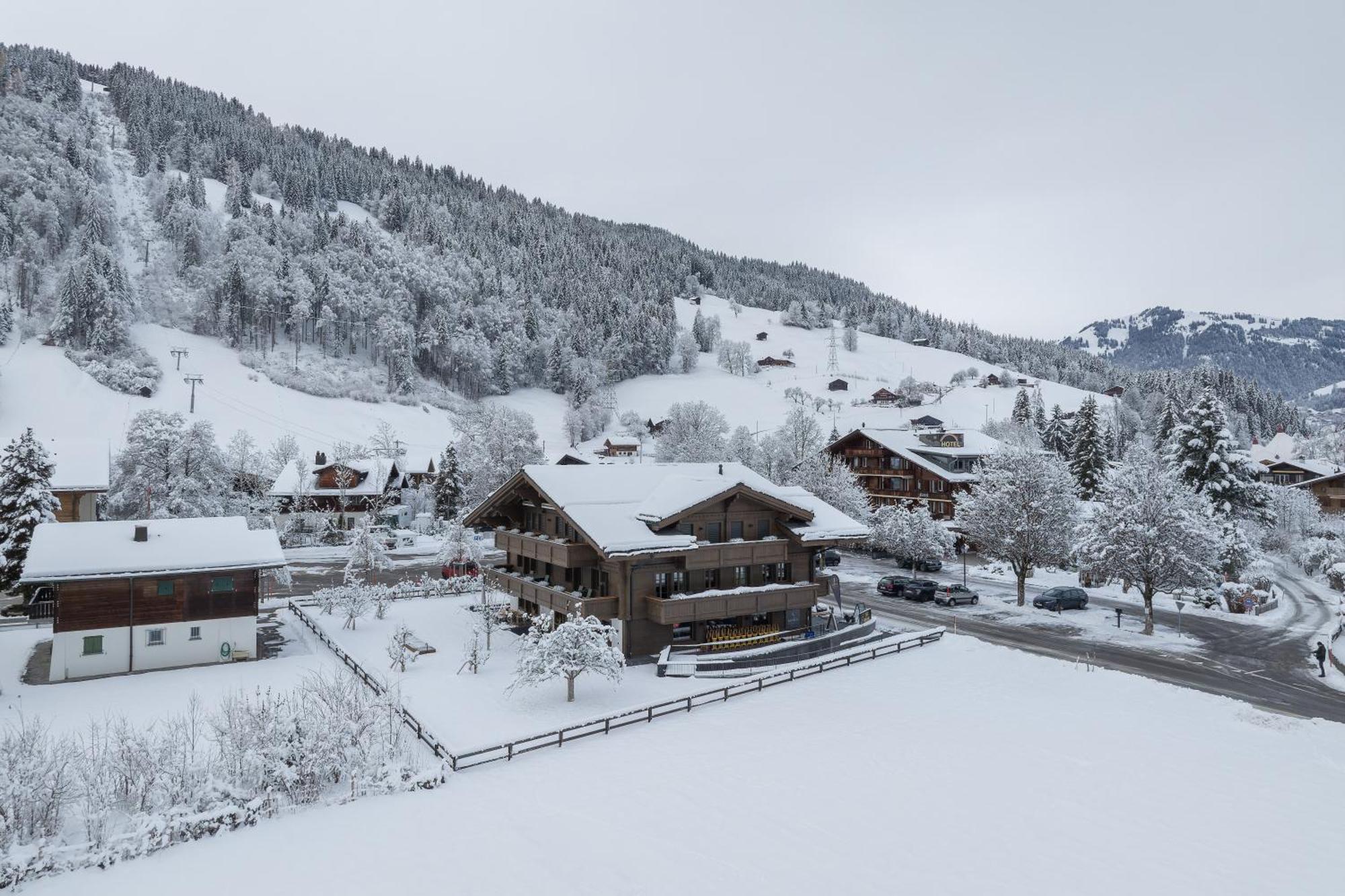Swiss Hotel Apartments - Gstaad Exterior foto